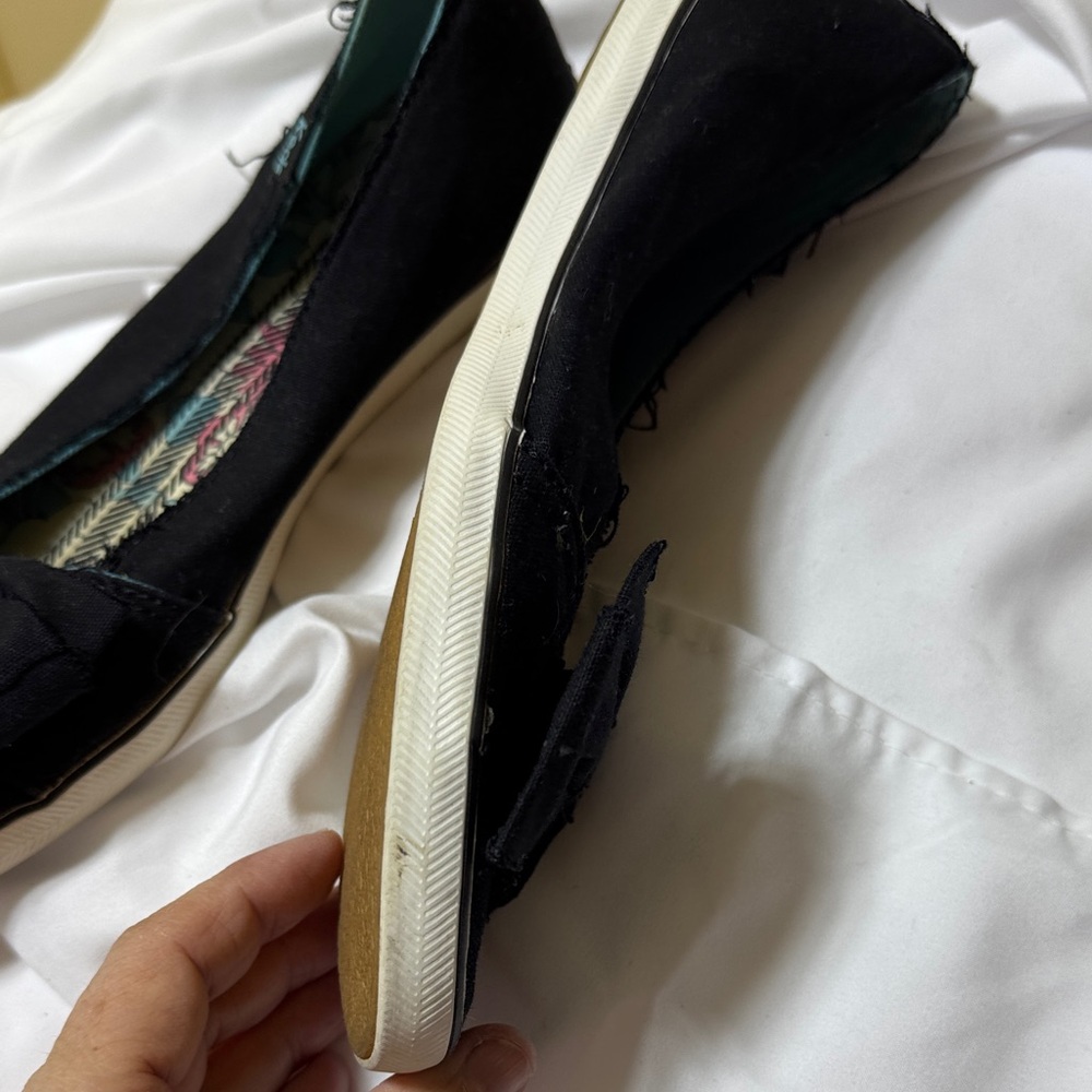 Keds Women's Black Floral Bow Flats - Picture 9 of 11